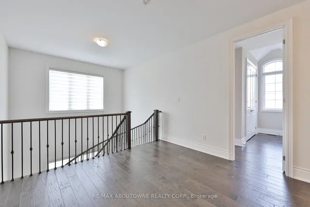 Additional image 25 of 2163 Vineland Cres