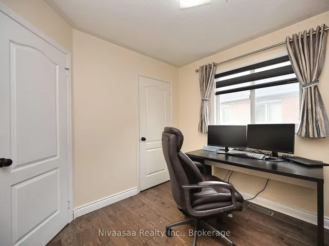 Additional image 27 of 38 Amethyst Circ