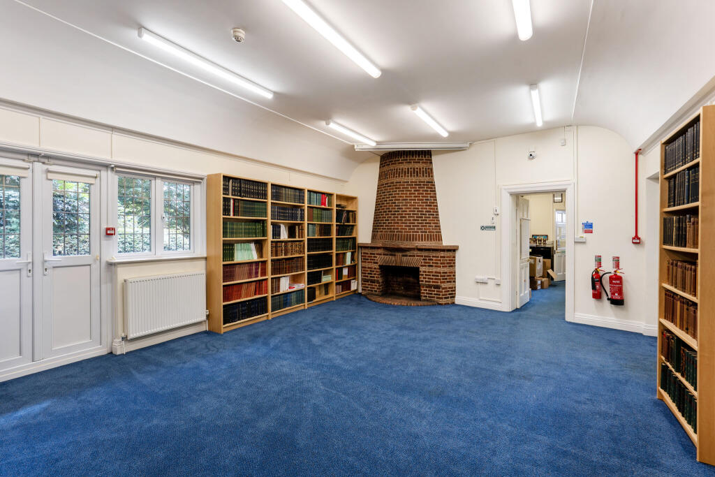 Additional image 10 of Chiswell Green Lane, St. Albans, AL2