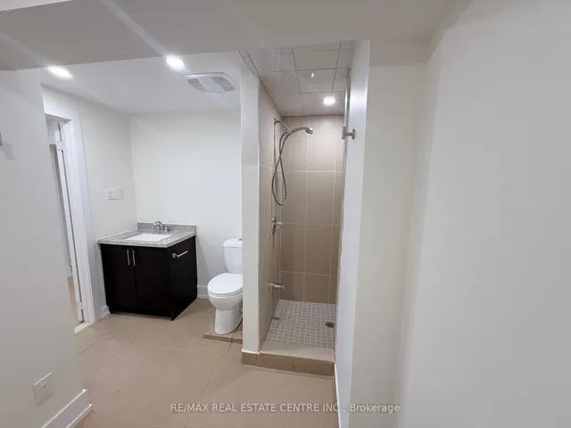 Additional image 40 of 1215 Larny Crt