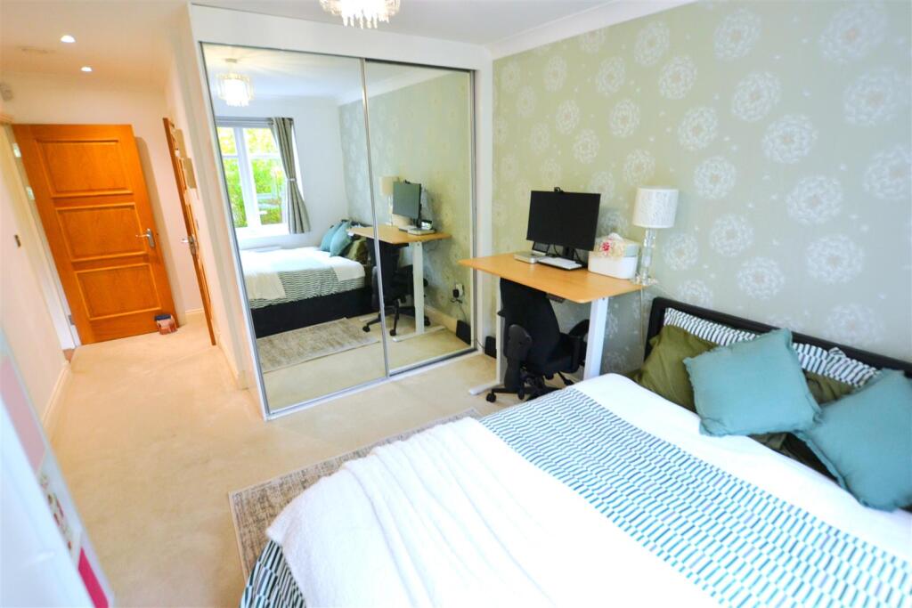 Additional image 9 of Roe Green Lane, Hatfield