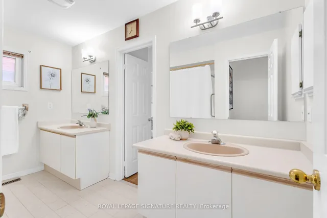 Additional image 32 of 23 Red Cedar Cres