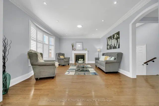 Additional image 18 of 44 YOUNG GARDEN Cres