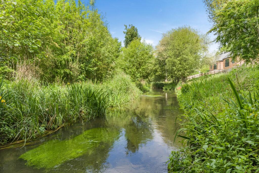 Additional image 27 of Radlett Road, Frogmore, St. Albans, Hertfordshire