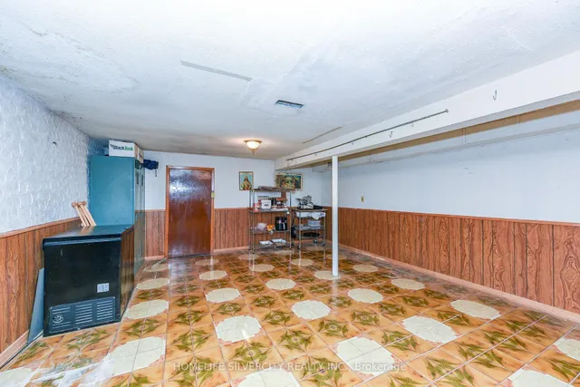 Additional image 45 of 3350 Lehigh Cres