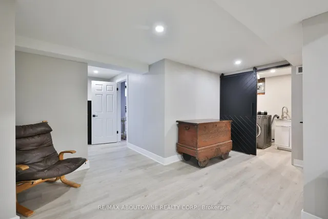 Additional image 32 of 1131 Carol St