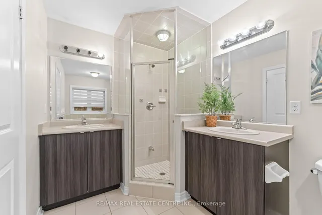 Additional image 19 of 18 Hogan Manor Dr