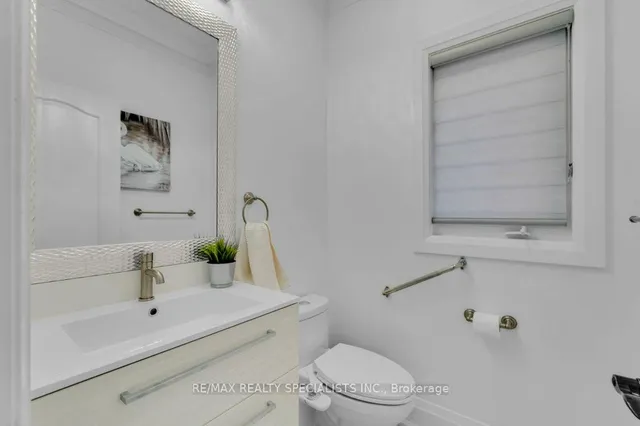 Additional image 18 of 7 NEWINGTON Cres