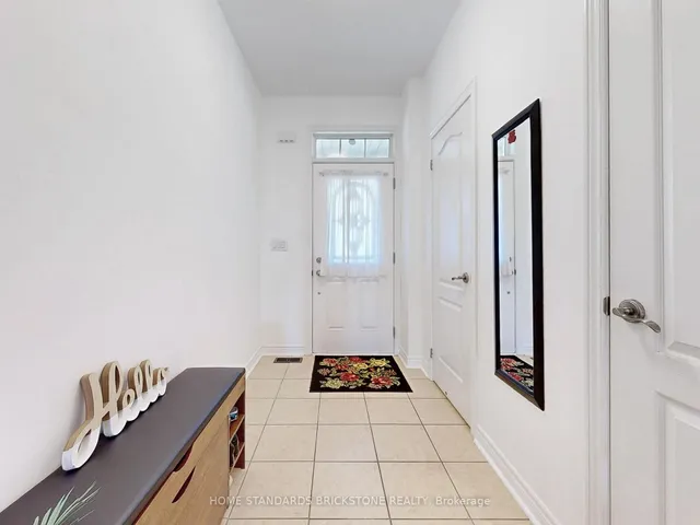 Additional image 26 of 50 Versailles Cres