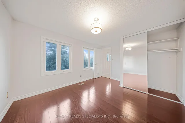 Additional image 21 of 24 Whitmore Crt