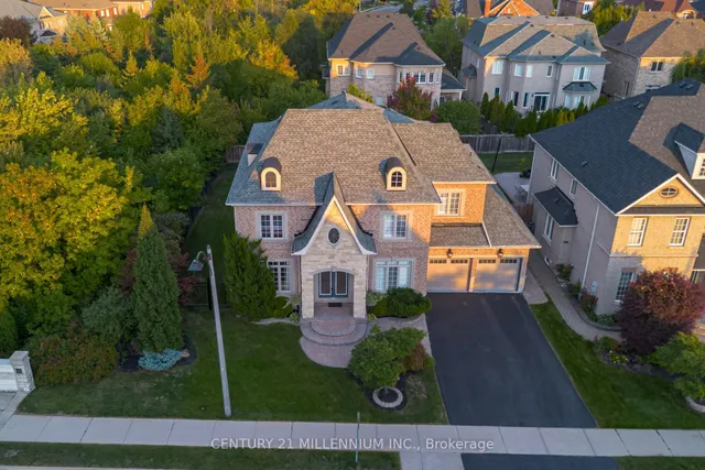 Additional image 49 of 29 EIffel Blvd