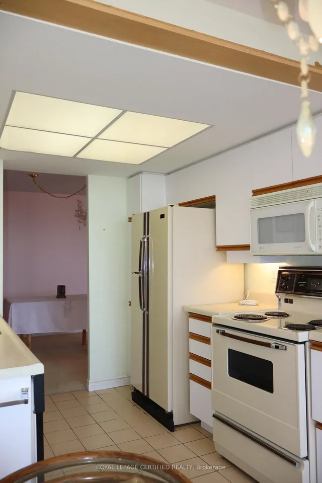 Additional image 16 of 20 Cherrytree Dr Unit PH2