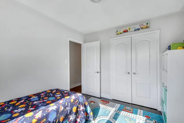 Additional image 28 of 373 Turnberry Cres