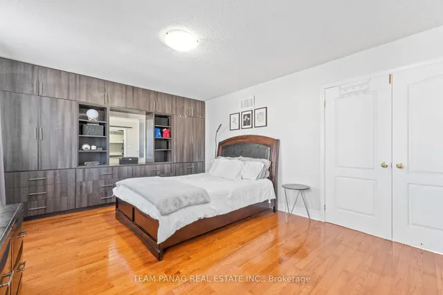 Additional image 17 of 22 Coachlight Cres