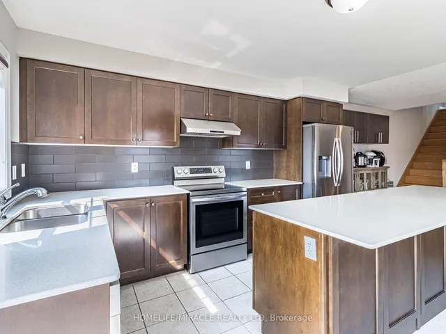 Additional image 15 of 43 Finegan Circ