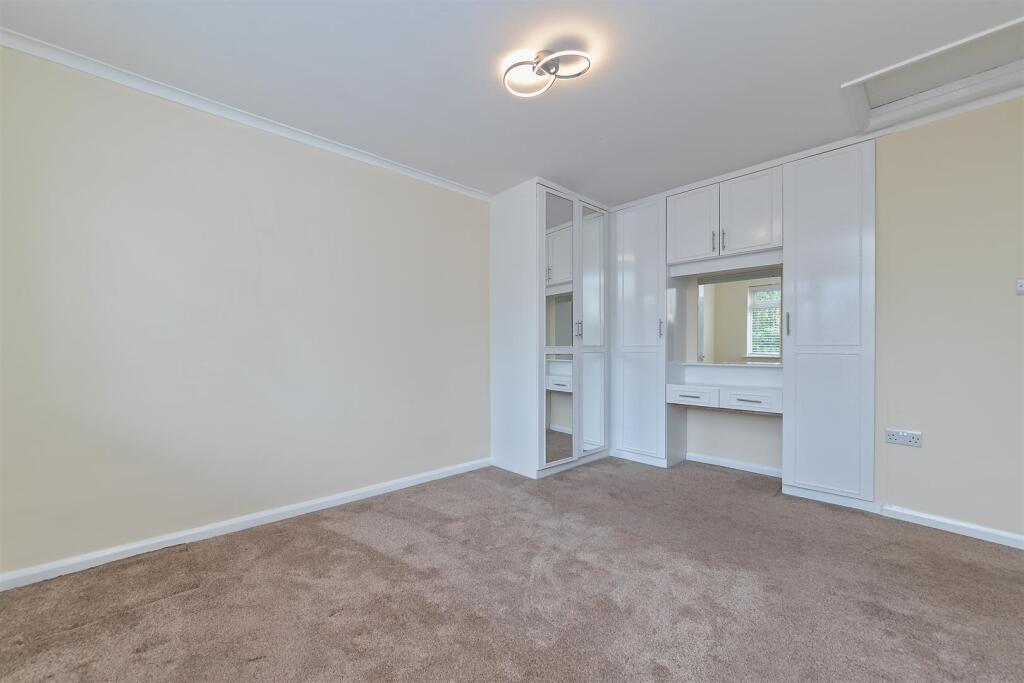 Additional image 10 of Cell Barnes Lane, St. Albans