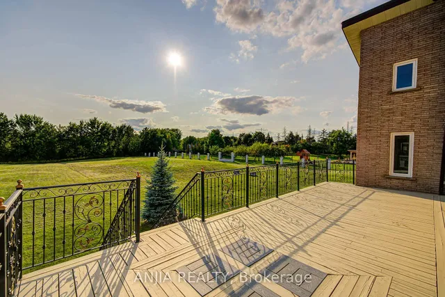 Additional image 4 of 44 Bellini Ave