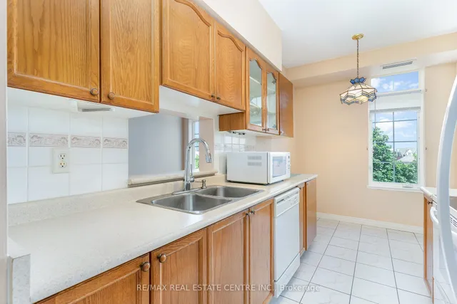 Additional image 6 of 2301 Parkhaven Blvd Unit 410