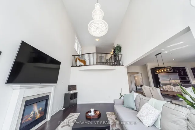 Additional image 21 of 8 Accolade Crt