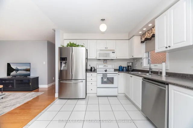 Additional image 13 of 37 Sunnybrook Cres