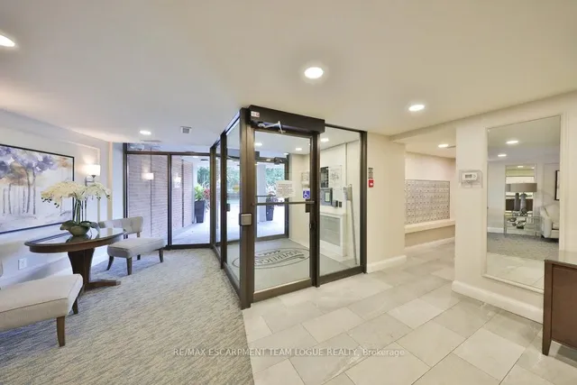 Additional image 4 of 1230 Marlborough Crt Unit 305