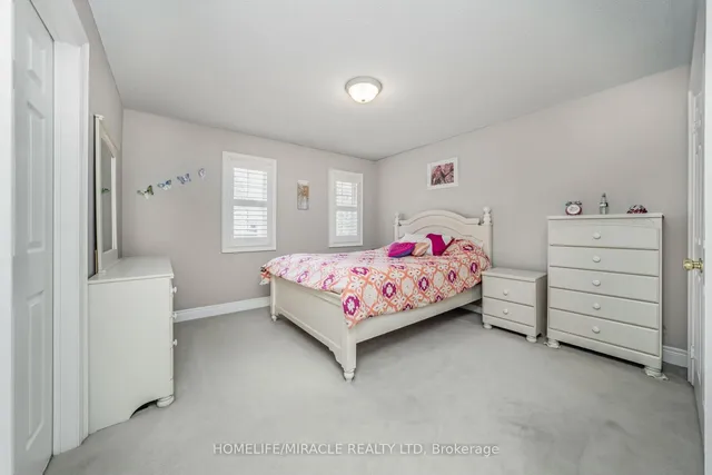 Additional image 34 of 32 Xavier Crt