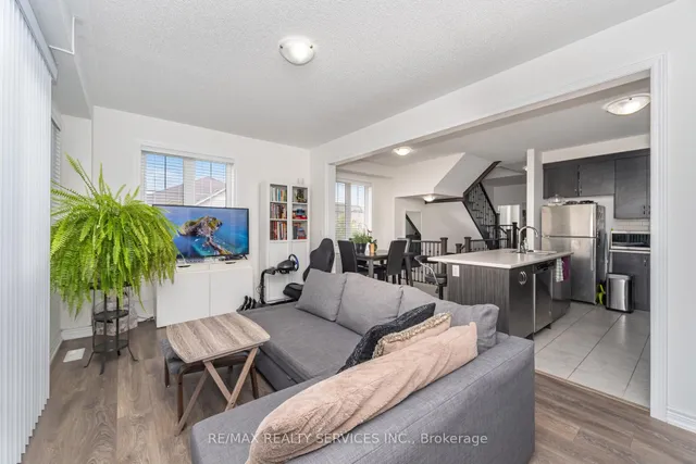 Additional image 22 of 2 Estelle Gate