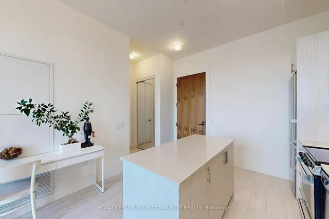 Additional image 10 of 509 Dundas St Unit 807