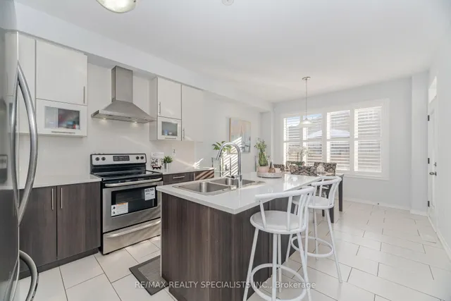 Additional image 15 of 14 Fryent St