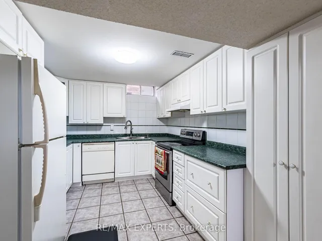 Additional image 39 of 33 Nipissing Cres