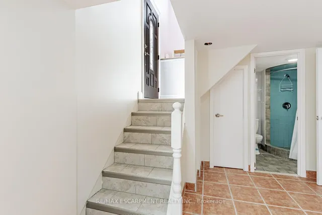 Additional image 27 of 19 Stock Ave