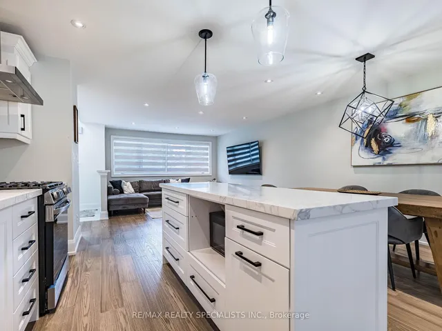 Additional image 16 of 16 Lesbury Ave