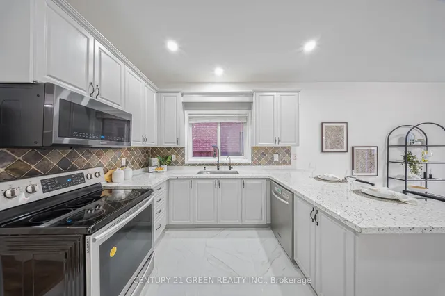 Additional image 12 of 486 Fernforest Dr