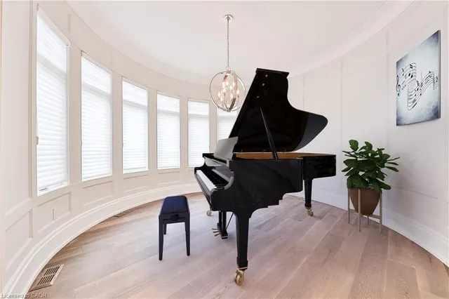 Additional image 8 of 482 Morrison Rd