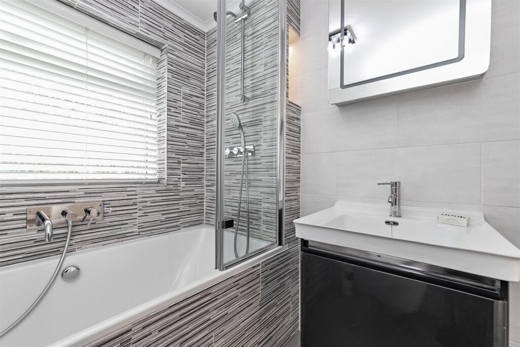 Additional image 18 of Cell Barnes Lane, St. Albans