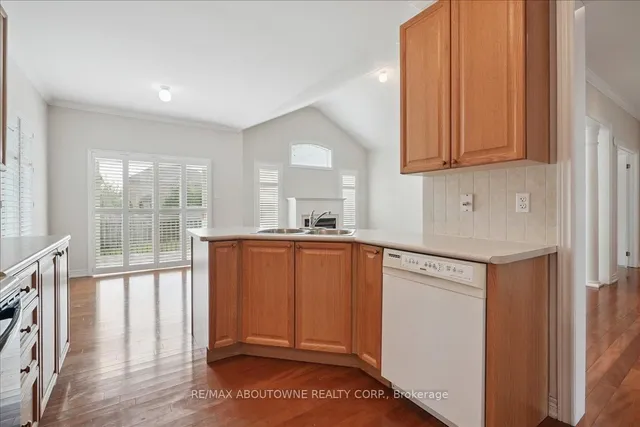 Additional image 21 of 2348 Tesla Cres