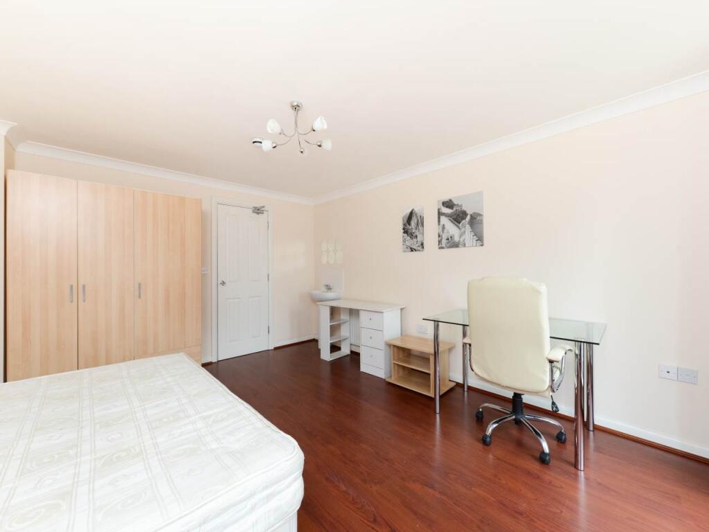 Additional image 5 of The Runway, Hatfield, Hertfordshire