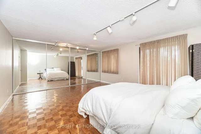 Additional image 15 of 1250 Mississauga Valley Blvd Unit 13