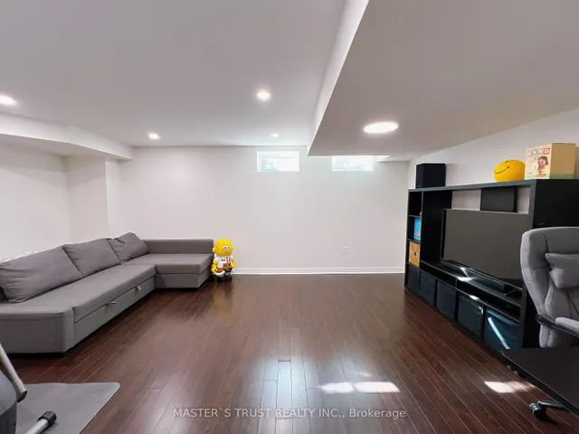 Additional image 23 of 116 Orchardcroft Rd