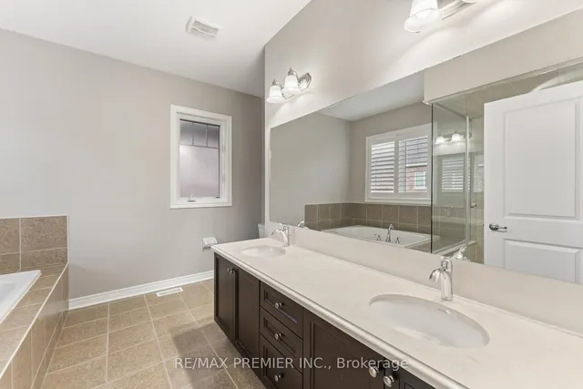 Additional image 29 of 71 Hoey Cres