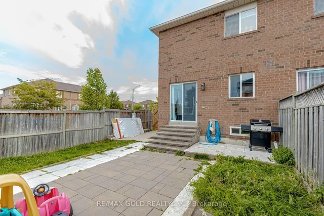 Additional image 32 of 2 Lake Louise Dr