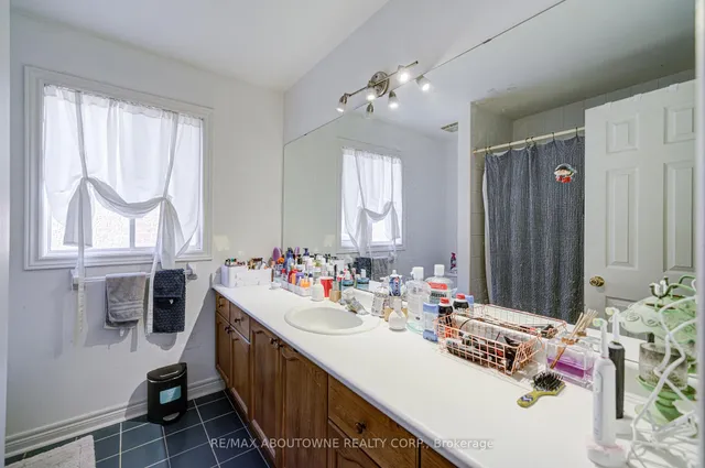 Additional image 39 of 2193 Meadowland Dr