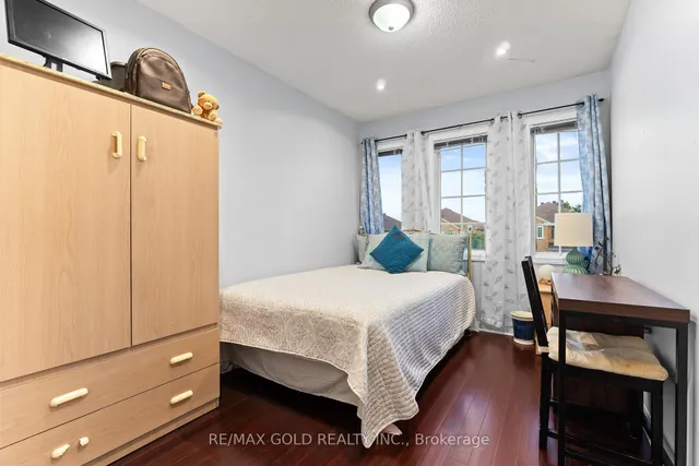 Additional image 28 of 83 Mount Ranier Cres