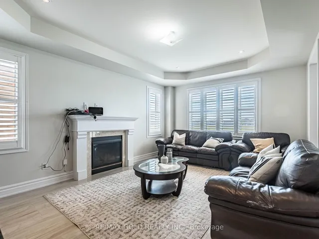 Additional image 11 of 62 Masken Circ