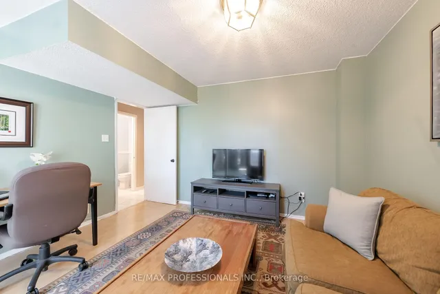 Additional image 29 of 405 Hyacinthe Blvd Unit 65