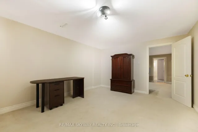 Additional image 38 of 57 Banington Cres