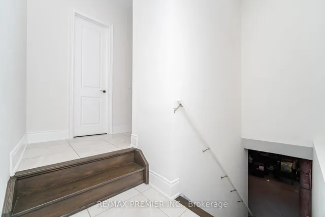 Additional image 20 of 18 Erintown Cres