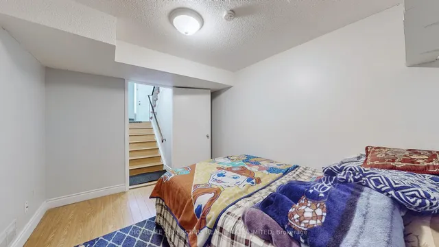 Additional image 35 of 76 Collins Cres