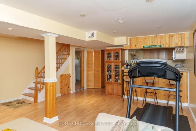 Additional image 22 of 914 Applecroft Circ