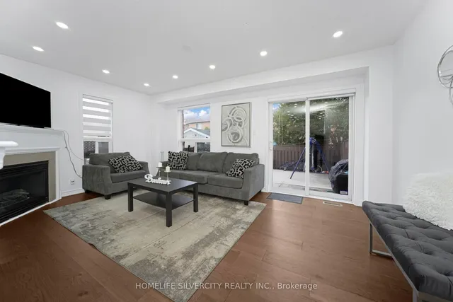 Additional image 18 of 56 Cadillac Cres